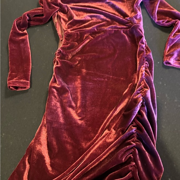Lulus Elegant Velvet Long Sleeve Dress in Rich Mauve Purple Sz XS - Picture 14 of 16